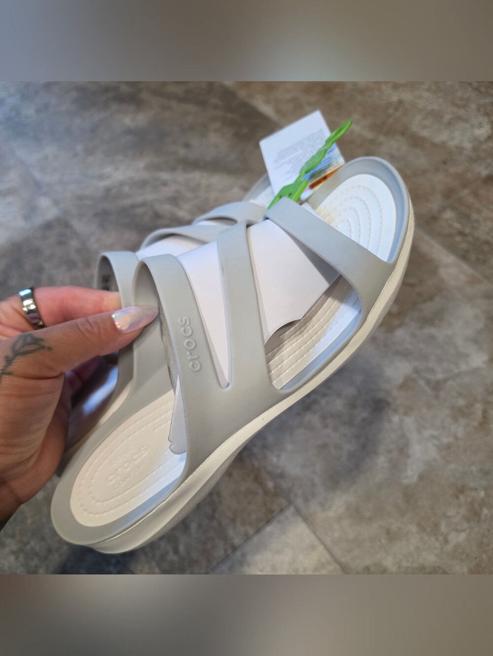 Crocs Women's Swiftwater strappy sandals Size 7